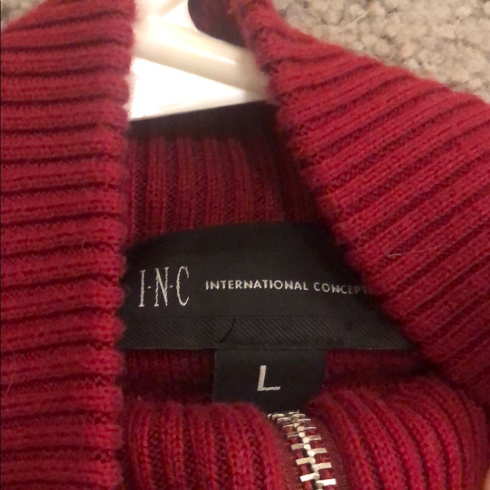 Sweater - Picture 2 of 2